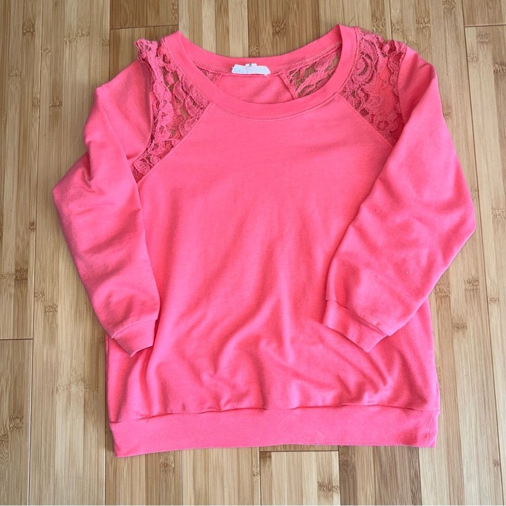 Iris Los Angeles women’s Coral Lace Accent Sweater Size small